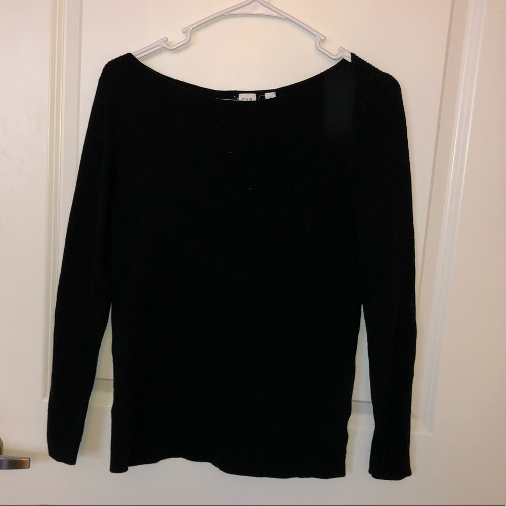 GAP black ribbed sweater